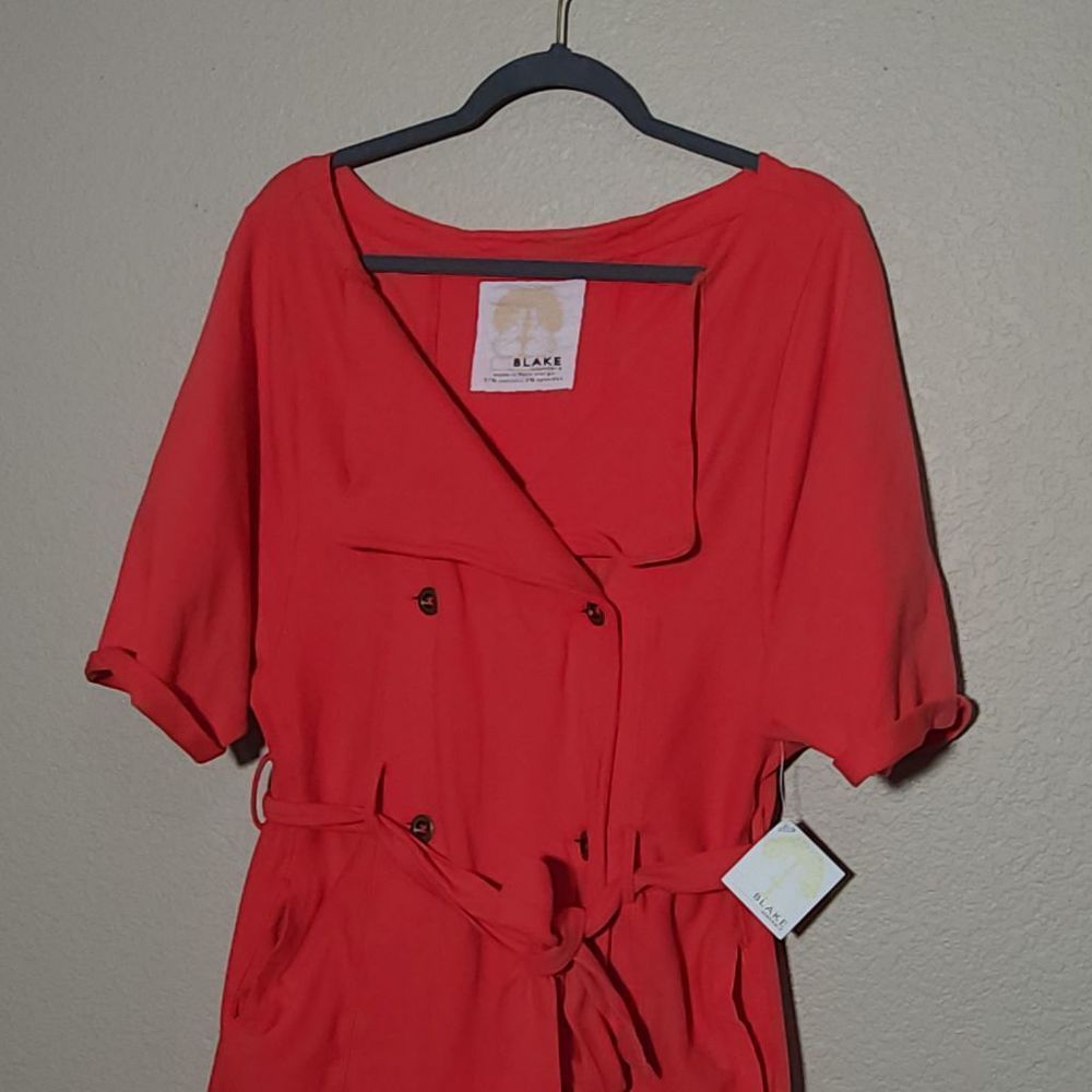 Blake Standard Short Sleeve Button Front Double Breasted Wrap NWT‎ XL